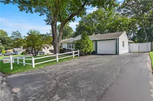 66 Wayne Dr, Cumberland, RI 02864 - Photo 48