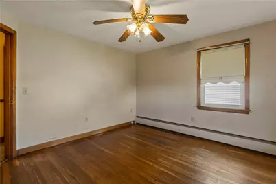 89 Marlow Street, Cranston, RI 02920 - Photo 18