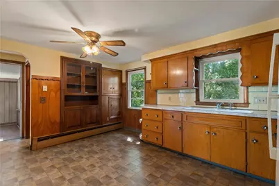 89 Marlow Street, Cranston, RI 02920 - Photo 8