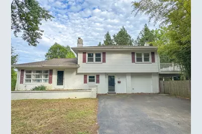 28 Hill Top Drive, Warwick, RI 02818 - Photo 2