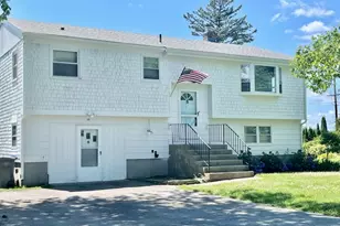 29 Reardon Dr, Middletown, RI 02842 - Photo 1