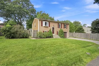 77 Kenneth Avenue, Warwick, RI 02889 - Photo 4