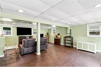 77 Kenneth Avenue, Warwick, RI 02889 - Photo 22