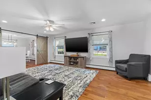 101 Newell Dr, Cumberland, RI 02864 - Photo 14