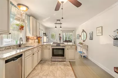 1370 Boston Neck Road, Narragansett, RI 02874 - Photo 20