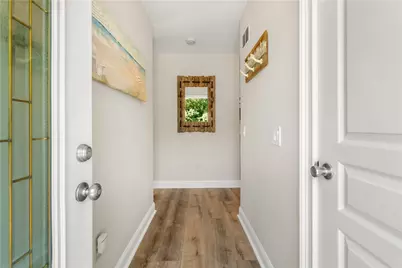 1370 Boston Neck Road, Narragansett, RI 02874 - Photo 2