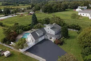 2040 E Main Rd, Portsmouth, RI 02871 - Photo 1