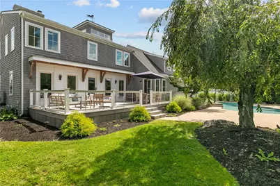 2040 East Main Road, Portsmouth, RI 02871 - Photo 8