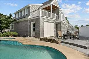 2040 E Main Rd, Portsmouth, RI 02871 - Photo 4