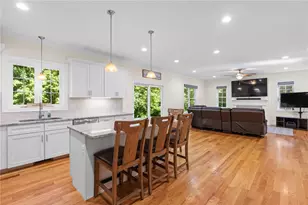 34 East Lantern Rd, Lincoln, RI 02865 - Photo 14