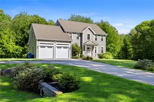 34 East Lantern Rd, Lincoln, RI 02865 - Photo 4