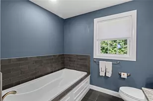 34 East Lantern Rd, Lincoln, RI 02865 - Photo 30