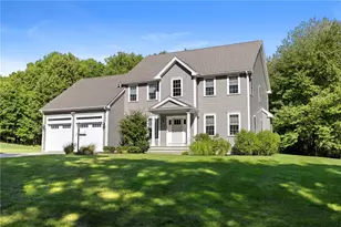 34 East Lantern Rd, Lincoln, RI 02865 - Photo 2