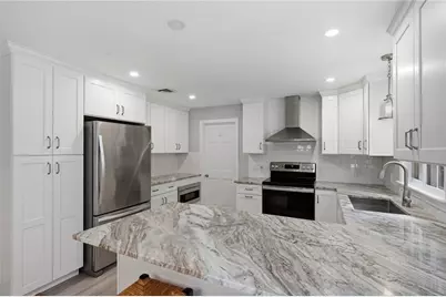 565 Shippeetown Road, East Greenwich, RI 02818 - Photo 4