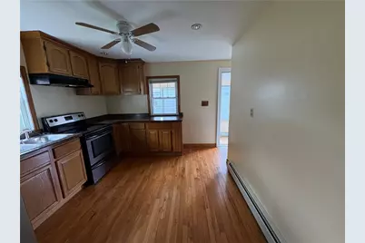 377 Vine Street, Pawtucket, RI 02861 - Photo 4