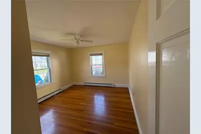377 Vine Street, Pawtucket, RI 02861 - Photo 8