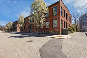 99 Allen St, Woonsocket, RI 02895 - Photo 20
