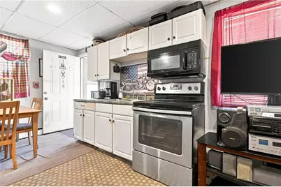 168 Rockland Avenue, Woonsocket, RI 02895 - Photo 20