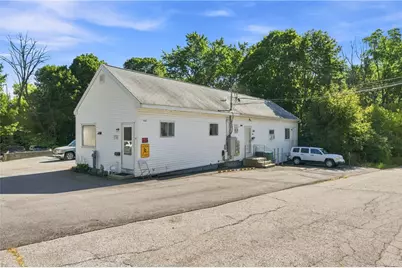168 Rockland Avenue, Woonsocket, RI 02895 - Photo 4