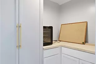14 Valhalla Dr, Portsmouth, RI 02871 - Photo 6