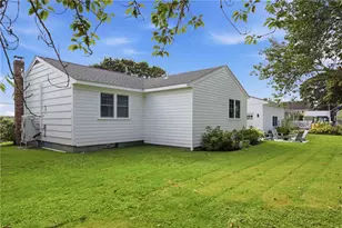 14 Valhalla Dr, Portsmouth, RI 02871 - Photo 28