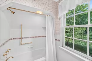 172 Old Plainfield Pike, Scituate, RI 02825 - Photo 32