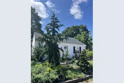 9 Loyola Terrace, Newport, RI 02840 - Photo 2