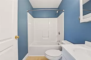 102 Dixon St, Providence, RI 02907 - Photo 18