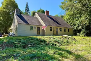 51 Elizabeth Ave, North Smithfield, RI 02896 - Photo 2