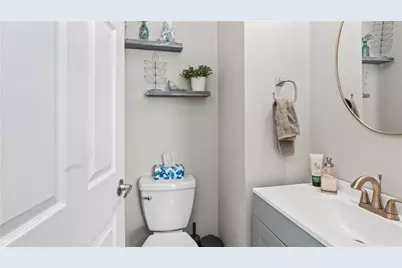 11 Ivy Street, West Warwick, RI 02893 - Photo 10