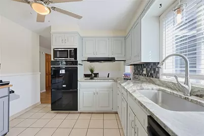 849 Roger Williams Avenue, East Providence, RI 02916 - Photo 8