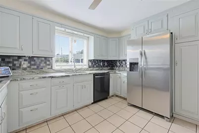 849 Roger Williams Avenue, East Providence, RI 02916 - Photo 6