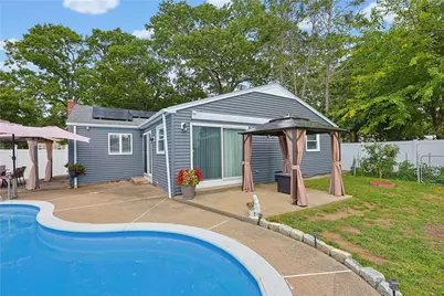 849 Roger Williams Avenue, East Providence, RI 02916 - Photo 32