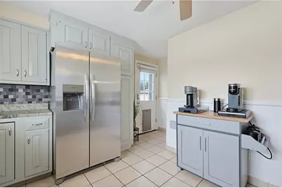 849 Roger Williams Avenue, East Providence, RI 02916 - Photo 4