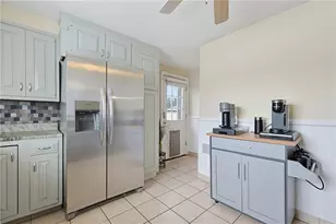 849 Roger Williams Ave, East Providence, RI 02916 - Photo 4