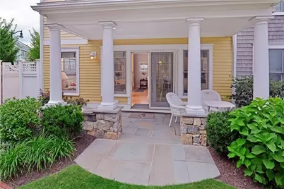 20 Narragansett Avenue #300, Narragansett, RI 02882 - Photo 2