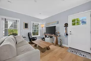 20 Narragansett Ave, Narragansett, RI 02882 - Photo 10
