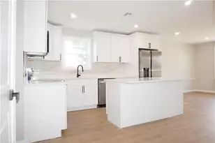 95 Sunset Ave, Providence, RI 02909 - Photo 34