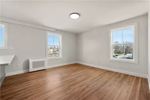 36 Evarts St, Newport, RI 02840 - Photo 6