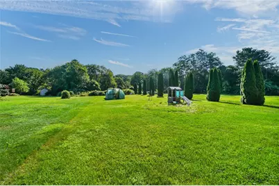 520 Middle Highway, Barrington, RI 02806 - Photo 38