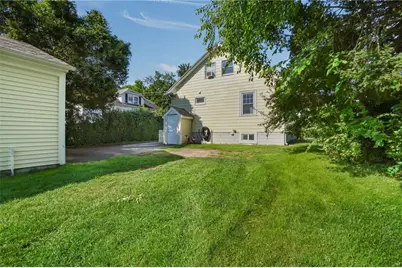 520 Middle Highway, Barrington, RI 02806 - Photo 46
