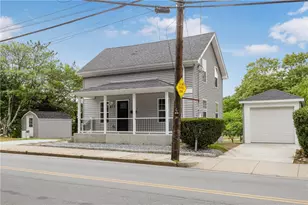 677 Cass Ave, Woonsocket, RI 02895 - Photo 4