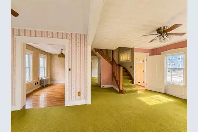 39 Illinois Street, Central Falls, RI 02863 - Photo 18