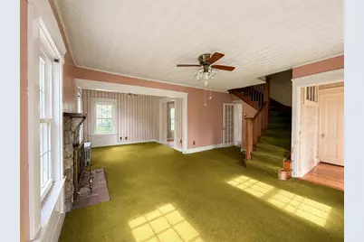 39 Illinois Street, Central Falls, RI 02863 - Photo 20