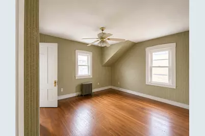 39 Illinois Street, Central Falls, RI 02863 - Photo 10