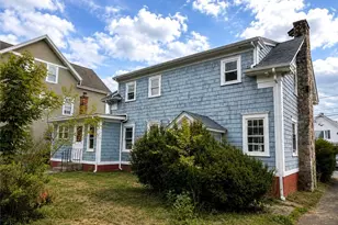 39 Illinois St, Central Falls, RI 02863 - Photo 4
