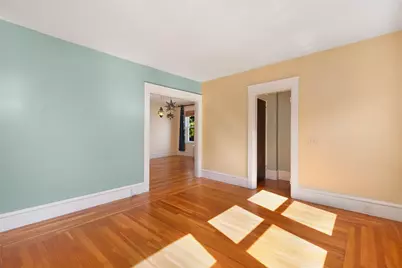 21 Taft Avenue, Providence, RI 02906 - Photo 4