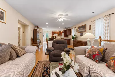 15 Metacomet Avenue, East Providence, RI 02916 - Photo 14