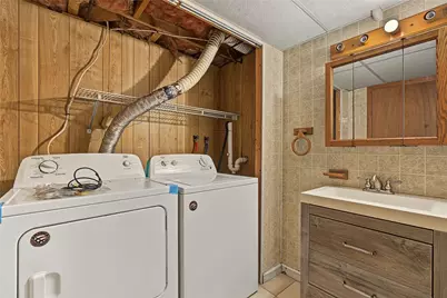 29 Stillwater Avenue, Providence, RI 02908 - Photo 28