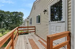 29 Stillwater Ave, Providence, RI 02908 - Photo 32